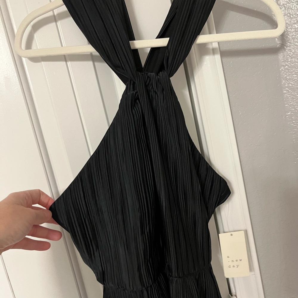 a new day Black Halter Open Back Pleated Maxi Dress with Twist Neck - Picture 6 of 8